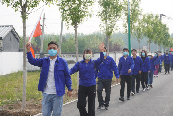 尊龍凱時(shí)-人生就是搏涿州公司工會(huì)組織開展“迎五一?春天健身徒步行”活動(dòng)